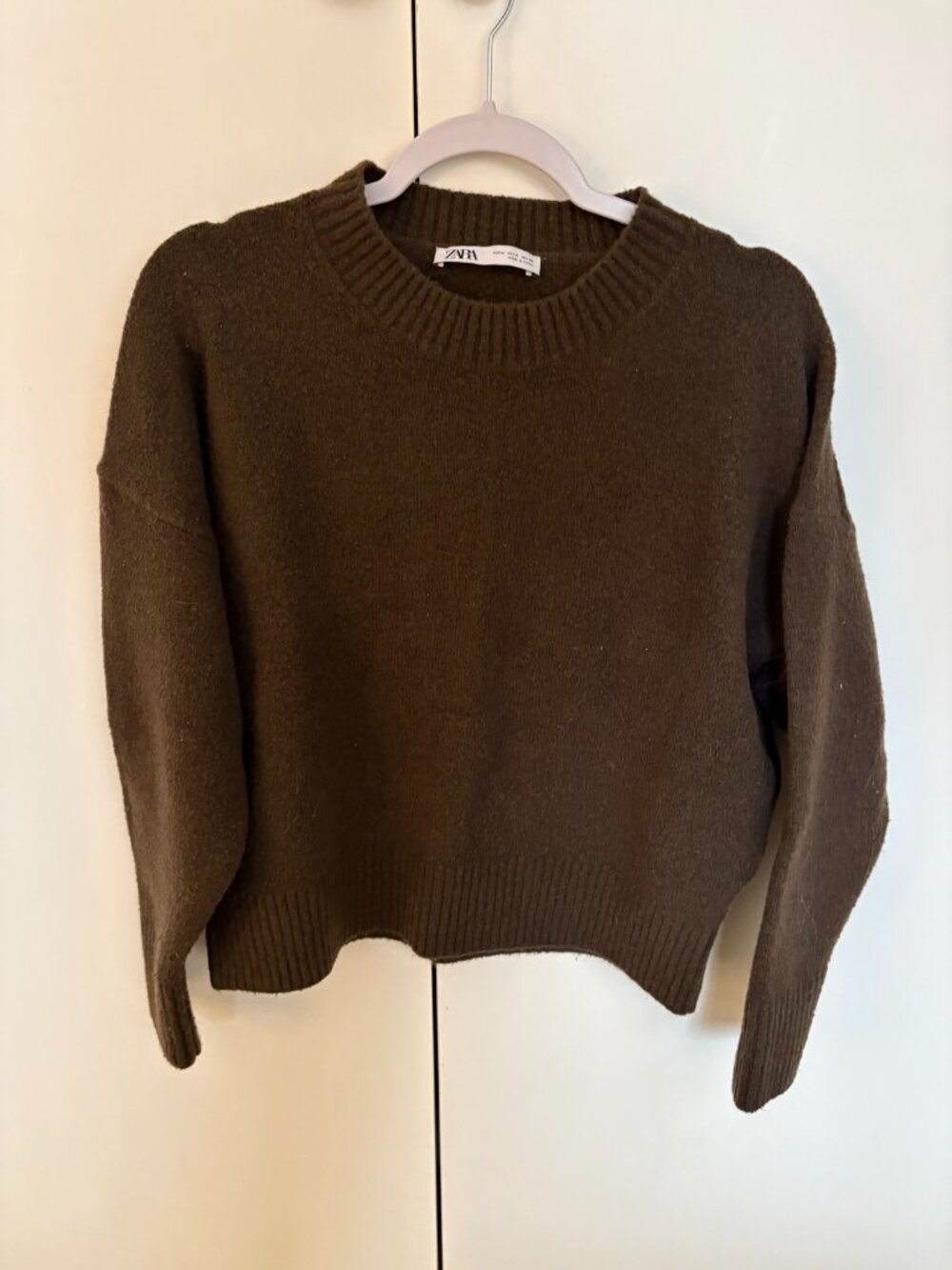 Zara Dark Brown Knit Crewneck Sweater, Size M